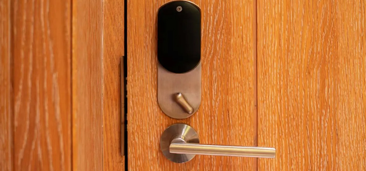 Automatic Locking Door Knob Fairfax